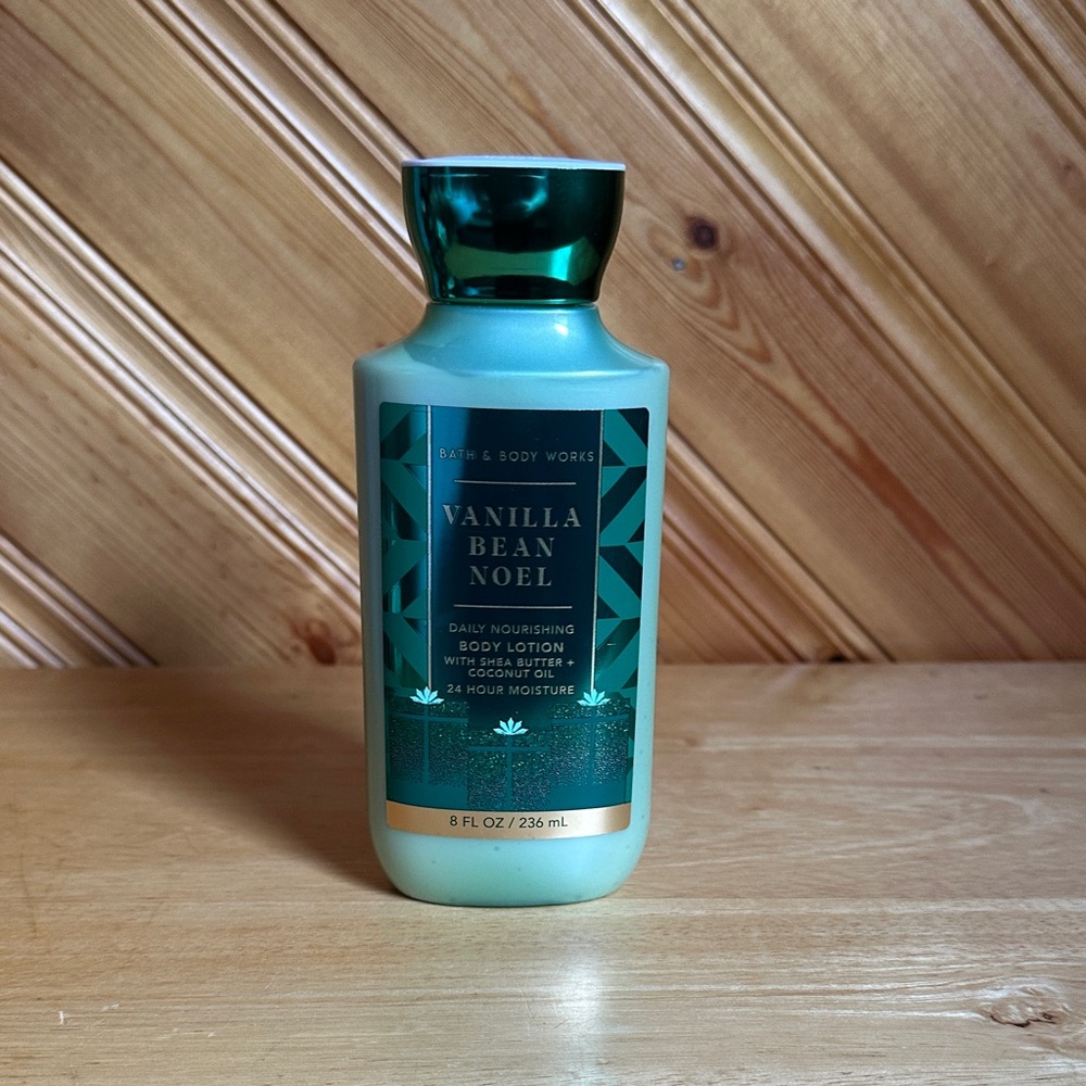 Bath & Body Works Vanilla Bean Noel Body Lotion